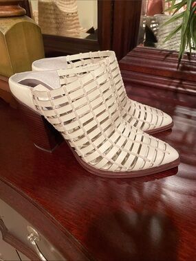 Dolce Vita Cream Woven Pointed-Toe Mule Heels